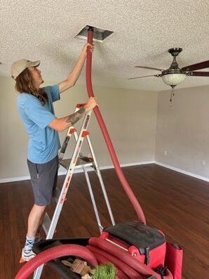 Air Duct Cleaning in Jacksonville, FL (2)